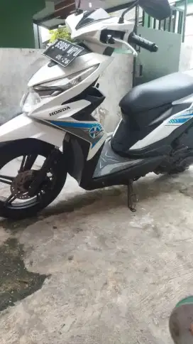 Motor Honda beat eco