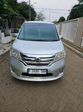 Nissan Serena HWS 2.0/AT