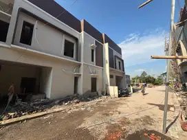 KOST EKSKLUSIF DEKAT KAMPUS UNDIP ( FULL FURNISHED )