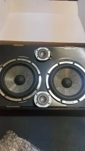 Speker 2 way merk  focal barang sangat istimewa