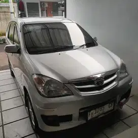 Daihatsu Xenia 2009 Bensin