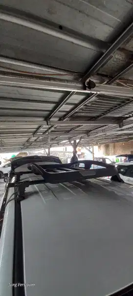 Roof rak Hammer