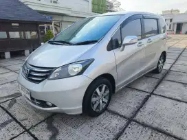 Honda Freed 1.5 E PSD AT/ Matic 2011