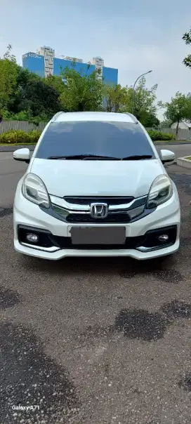 Mobilio RS 1.5 cvt matic tahun 2016 warna putih