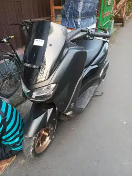 Nmax connected keyles