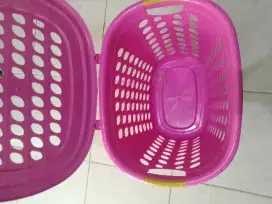 Keranjang Pakaian Besar Pink
