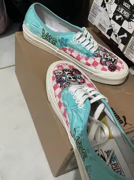 Vans one piece limited
