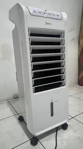 Cooler Midea AC100-A