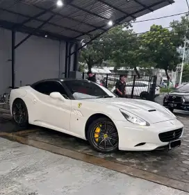 LIMITED BICOLOR FERRARI California HS30 2014 Cabrio 2013 cabriolet t