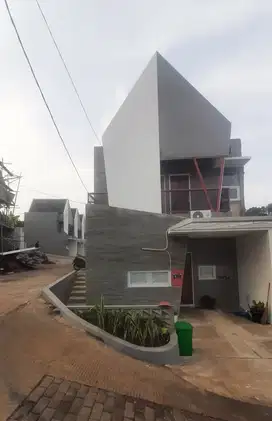 Rumah Nuansa Villa di Jatihandap Cicaheum dekat Arcamanik Padasuka