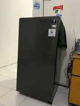 KULKAS AQUA 1 PINTU