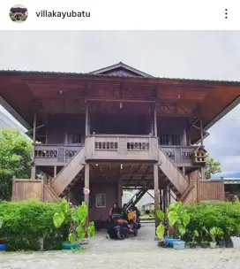 DIJUAL VILLA KAYU DI BATU