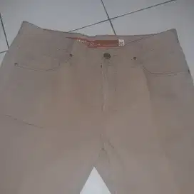 Celana panjang 36 watchout warna coklat