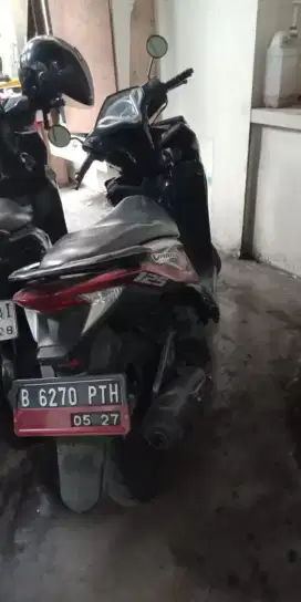 Honda vario 125cc 2012 (pajak panjang)