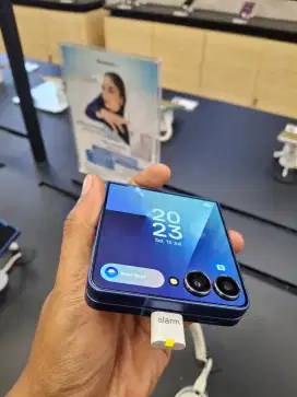 SAMSUNG Z FLIP7 FREE UPGRADE 512 GB BONUS DAN DISKON UP 9 JUTA