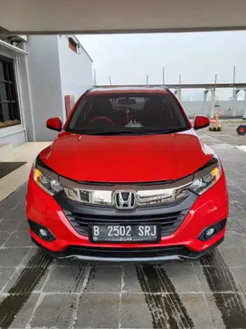 Honda HR-V 2020 Merah
