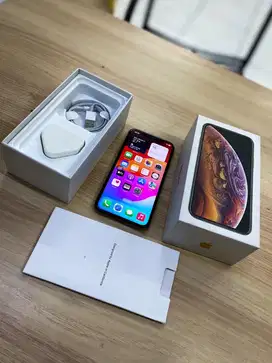 SIAPA CEPAT iPhone XS 64GB fullset MULUSS!
