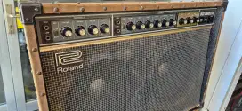 Ampli Gitar ROLAND JC120 made in Japan