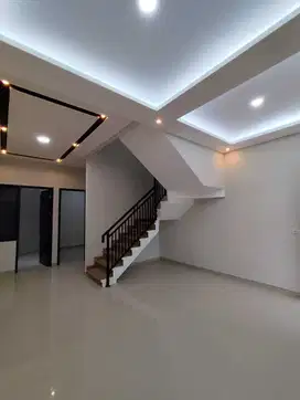 BAGUS MURAH BARU SIAP HUNI RUMAH MODERN MINIMALIS SUTOREJO