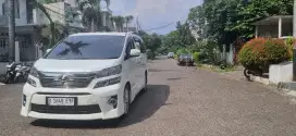 Toyota vellfire 2012 zg premium sound