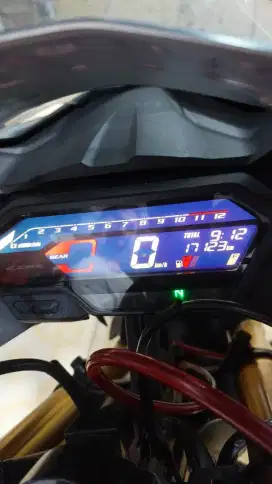 DIJUAL CEPAT CASH NEW HONDA CBR 150R THN 2021 PAJAK IDUP SIAP PAKAI