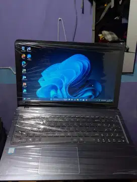 Laptop asus layar lebar mulus ddr4