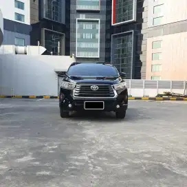 Innova G 2.5 disel matic tahun 2020 warna hitam