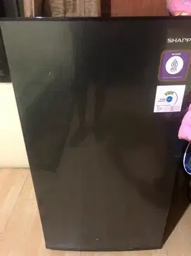 Kulkas sharp 1 pintu