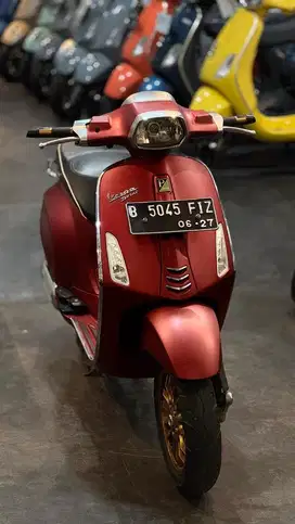 VESPA SPRINT 150 IGET 2017 ( TERMURAH )