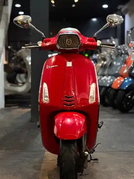 VESPA SPRINT 150 3V 2015 ( TERMURAH )