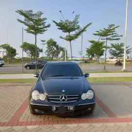 Mercedes-Benz C240 2003 Bensin