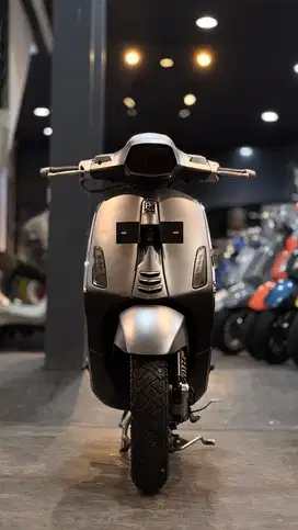VESPA SPRINT 150 IGET ABS 2018 ( TERMURAH )