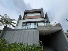 TOWNHOUSE PREMIUM MEWAH PULOGADUNG, 2 LT 3 KT MURAH JAKARTA TIMUR