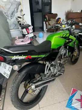 Kawasaki Ninja R 150  Hijau Orisinilan