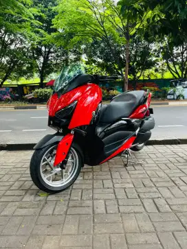YAMAHA XMAX 2022 RED SOLID