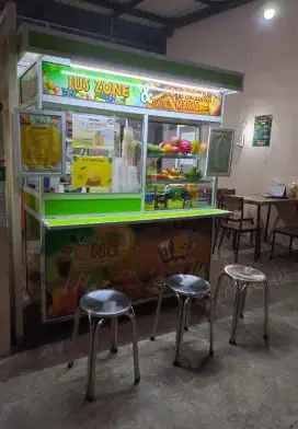 Loker Penjaga Stan Minuman Jus