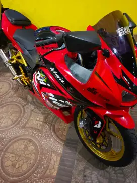 Dijual cepat motor Kawasaki, bisa nego