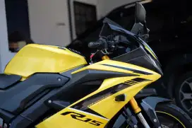 YAMAHA R15 INDIVIDU LOW KM
