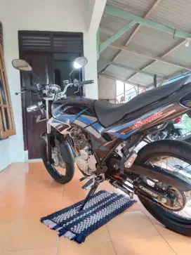 Yamaha Scorpio 225