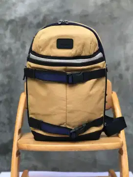Tumi Abbott sling bag pack tas