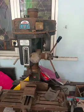 Dijual Mesin Milling