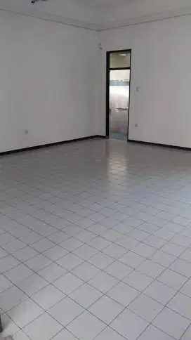 komersil disewakan 2 lantai