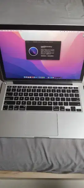Macbook pro 8/128 2015