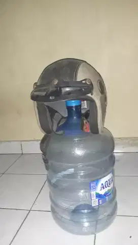 jual helm bekas masih layak pakai