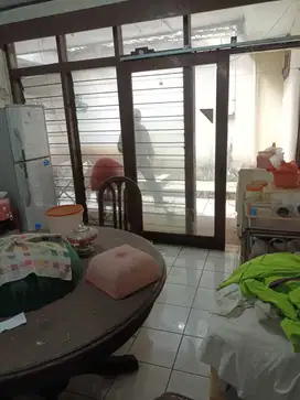 Rumah classic di pondok indah dibawah njop