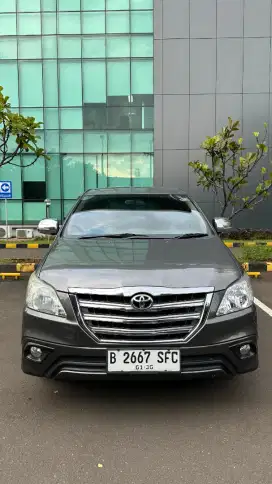 Kijang Innova 2.0 G Bensin-AT