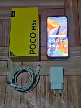POCO M5S sudah dapet Charger