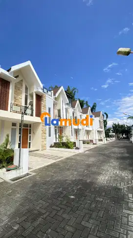 Rumah Premium Depan Hotel Golden Tulip, Panderman Hill - Batu