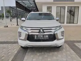 [LOW KM] MITSUBISHI PAJERO SPORT 4X4 DAKAR ULTIMATE AT 2021 PUTIH