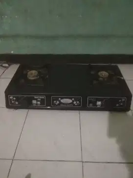 Di Jual 2 kompor 2 Tungku siap pakai
